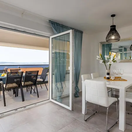 Apartman 3 Bedroom Cozy Apartment In Crikvenica *