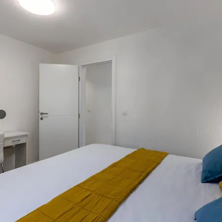 3 Bedroom Cozy Apartment In Crikvenica Crikvenica
