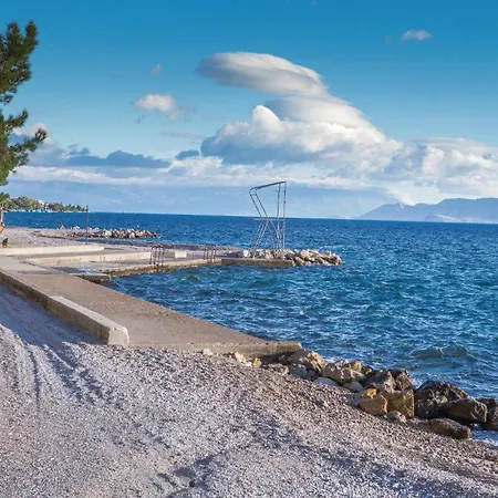 3 Bedroom Cozy Apartment In Crikvenica * Crikvenica